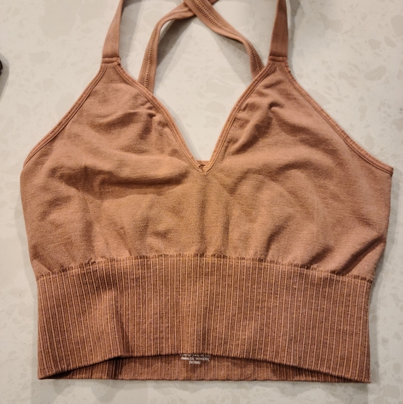 NEW Free People Movement Good Karma V Neck Crop Sports in Tan/Sand M/L - Picture 13 of 14